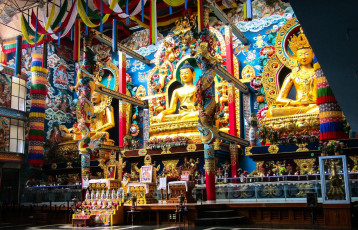 Monasterio budista en coorg © cherukuri rohith / Shutterstock