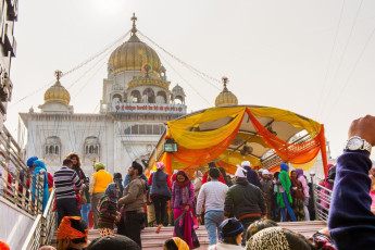 Gurdwara Bangla Sahib, es el principal Templo Sij en Nueva Delhi. Es conocido por su asociación con el octavo Guru Sikh, Guru Har Krishan - Imagen de Anton Ivanov