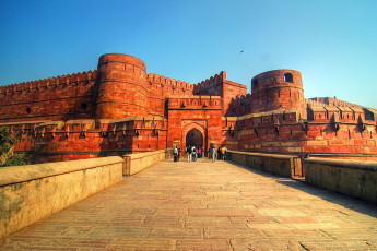 Puerta Amar Singh del Fuerte Agra, Agra, Uttar Pradesh, India© Krishna.Wu / Shutterstock