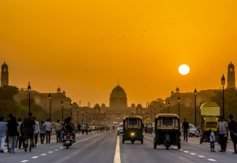 Atardecer detrás de la residencia del Presidente, Rashtrapati Bhavan, Nueva Delhi, India. © Kriangkrai Thitimakorn / Shutterstock