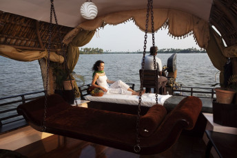 Tour en casa flotante en el estado de Kerala, al sur de la India © OSTILL is Franck Camhi / Shutterstock