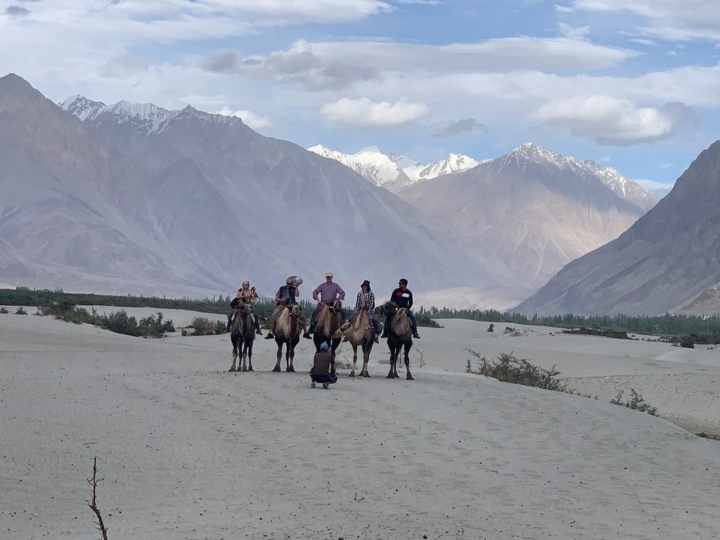 Juan Vilalobos y su familia de España durante su viaje por el Himalaya, Kadhmir, Leh y Ladakh